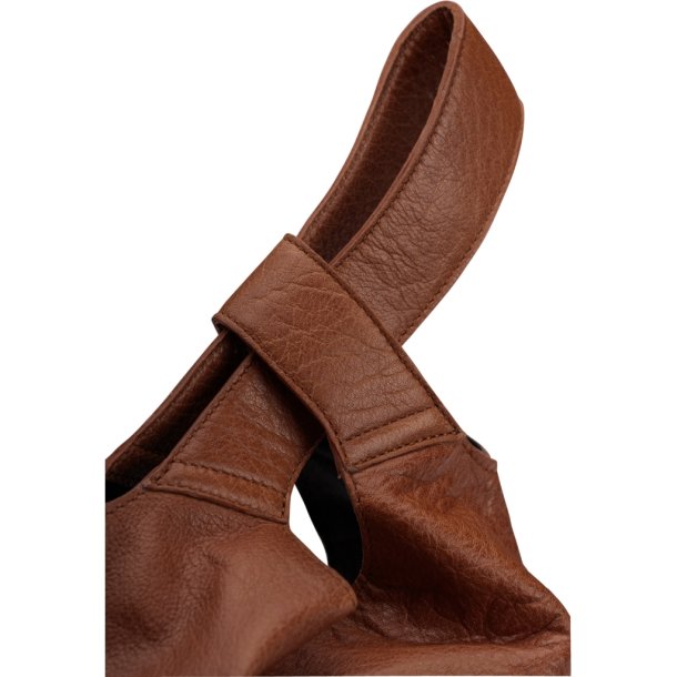 Muud Dzana Taske - Lder, Rich Brown