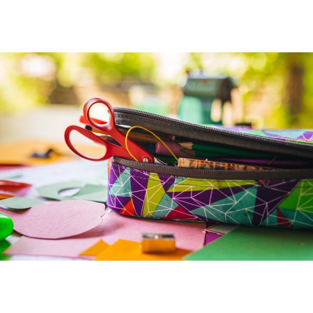 Fiskars børnesaks rød, venstre