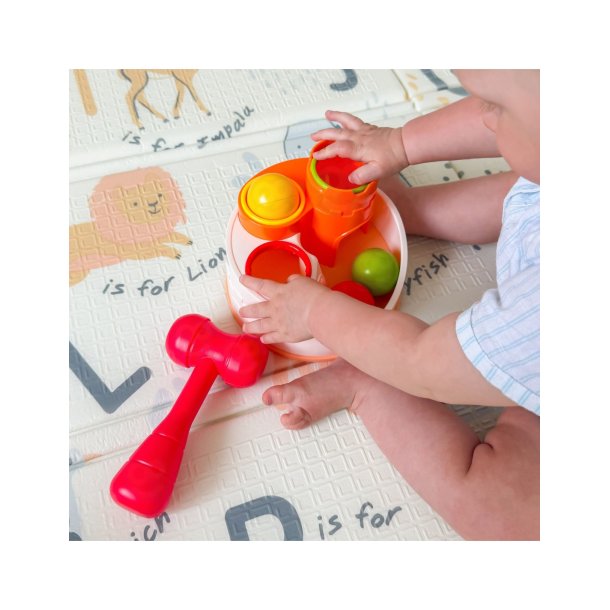 Hamreleget�j med bolde � aktivitetsleget�j fra 12 mdr.