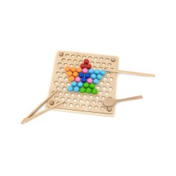Kulf�ngst och f�rgmatchning i tr� � Montessori-inspirerat l�rspel
