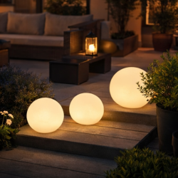 Solcelle LED lyskugler � 3 stk s�t �20, �25 og �30 cm til haven