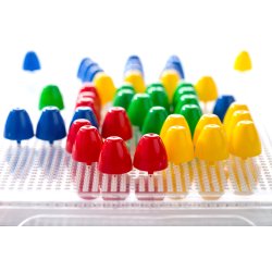 Mosaikspel med 20mm f�rgade stift � kreativt l�rspel med m�nsterkort