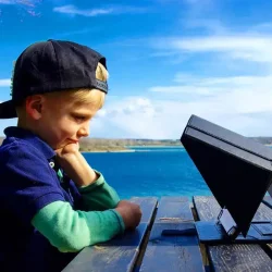 Philbert Solskrm &amp; Privatlivscover til iPad/Tablet 9.7-11" - Sort