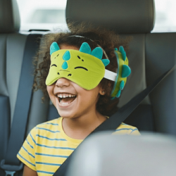 Rejsepude med Sovemaske til B�rn � Dizzy Dino