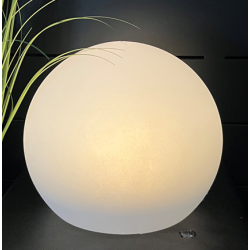 Solcelle LED lyskugle �20 cm � udend�rs hvid