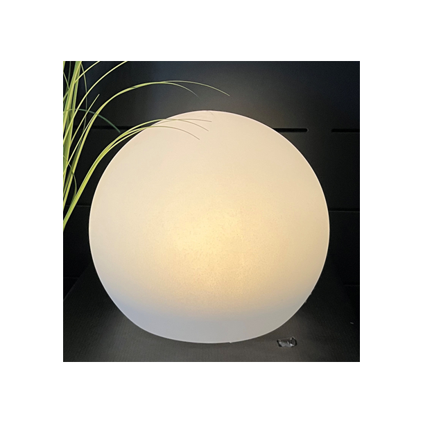 Solcelle LED lyskugle �20 cm � udend�rs hvid
