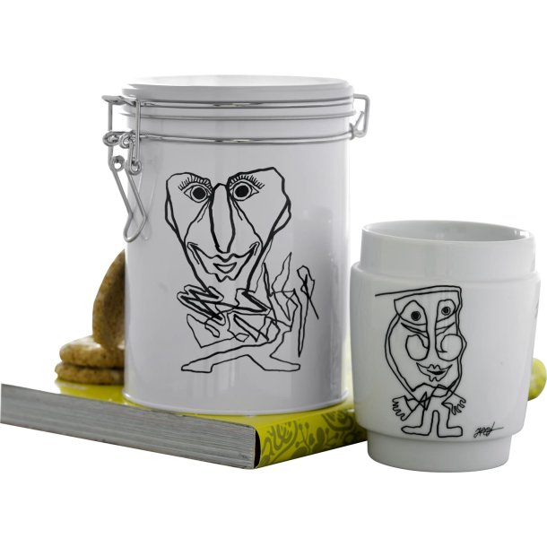 Steel-function, Konstkopp nr 3 porslin svart/vit