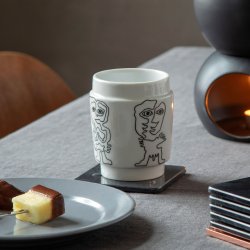 Steel-function, Konstkopp nr 4 porslin svart/vit