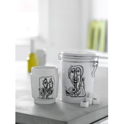 Steel-function, Konstkopp nr 5 porslin svart/vit