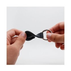 SERO AirTag silikonfodral med nyckelring/karbinhake, vit