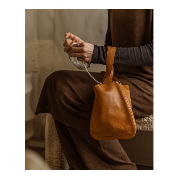 Muud Dzana Taske - Lder, Whisky