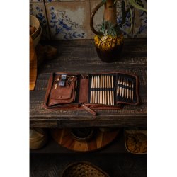 Muud Effi Etui - Lder, Rich Brown