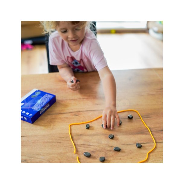 Magnetic Stones � Magnetiskt strategispel f�r hela familjen � 20 delar